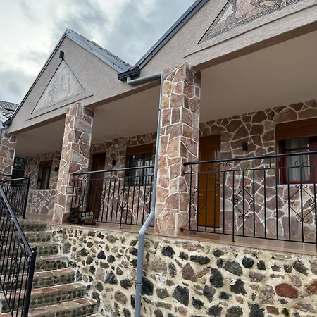 Hotel apartamentowy 3mozaiket Voskopojë